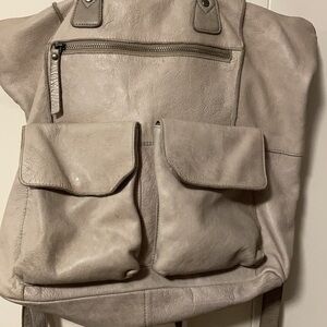 𝅺VILENCIA  💯 Soft Leather Convertible Bag Backpack - Big Beautiful Bag